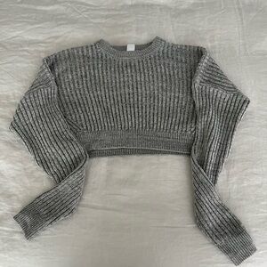 Urban Outfitters grey cable knit cropped sweater, S